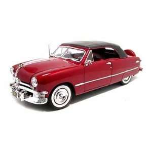  1950 Ford Convertible Top Up 1/18 Red: Toys & Games