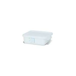  Rubbermaid FG9F0400 WHT   4 qt Square Storage Container w 