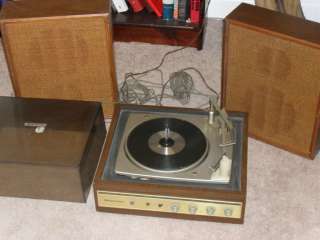 Vintage Magnavox Stereophonic Solid State Record Player Turntable 400 