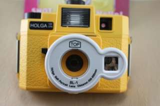 HOLGA self portrait lens SL 1 white F/ 135bc 120GCFN 3D  