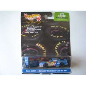  Hot Wheels Racing Pit Crew Collector Edition Nascar Team 