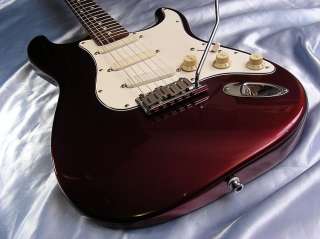 1989 Fender American Stratocaster Plus Deluxe USA Strat Wine Lace 