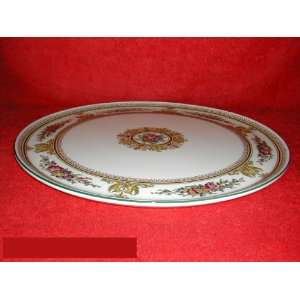  Wedgwood Columbia #W595 Torte Plate: Kitchen & Dining