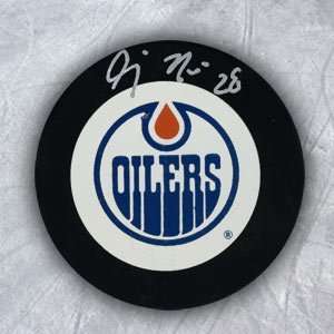  CRAIG MUNI Edmonton Oilers SIGNED Hockey Puck: Sports 