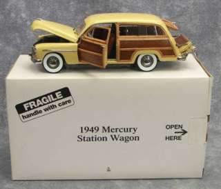   Mint 1:24 Scale Die Cast Model Car 1949 MERCURY STATION WAGON  