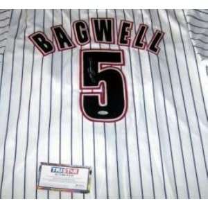  Jeff Bagwell Autographed Jersey   )