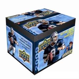  2009 Upper Deck Football Trading Cards: Sports & Outdoors
