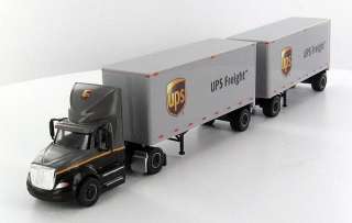   UPS FREIGHT DAY CAB SEMI TRUCK 28 DOUBLE TRAILER 1/87 SP164  