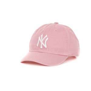  New York Yankees FORTY SEVEN BRAND MLB Youth Clean Up Cap 