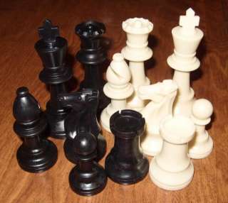 NEW Tournament Chess Set, Extra Queens, Staunton Style  