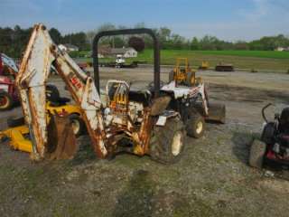 DIG IT 198T TRACTOR LOADER BACKHOE, RUNS AND DRIVES  