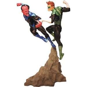  Green Lantern vs. Sinestro Statue: Toys & Games