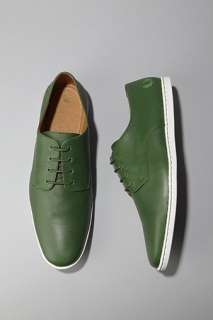 UrbanOutfitters  Fred Perry Collier Leather Sneaker