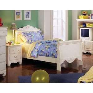  Standard Furniture 40 Bed Series Diana Sleigh Bed Baby