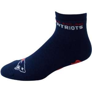 New England Patriots Navy Blue Slipper Socks:  Sports 