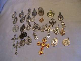 CATHOLIC RELIGIOUS LOT OF ROSARIES, MEDALS, CRUCIFIXS AND PENDANTS 