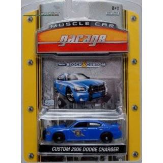 Greenlight Muscle Car Garage Blue Custom 2006 Dodge Charger   Michigan 