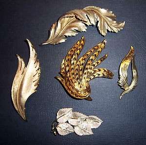 VINTAGE BROOCHES LOT CORO TRIFARI MONET LEAVES FEATHER GOLD TONE PINS 