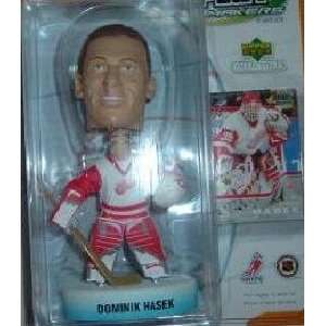 Dominik Hasek 2002 Play Makers NHL Red Wings Bobblehead