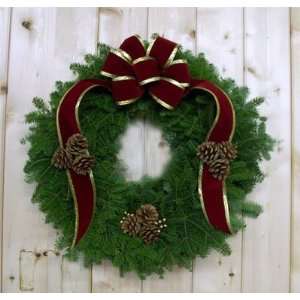 Rockefeller Center w/ Holly Balsam Fir Fresh Wreath   24 Inch  