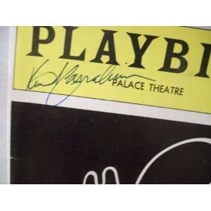  Carradine, Keith Playbill Signed Autograph The Will Rogers 
