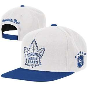  Toronto Maple Leafs M&N Retro Logo 2 Tone Snapback Hat 